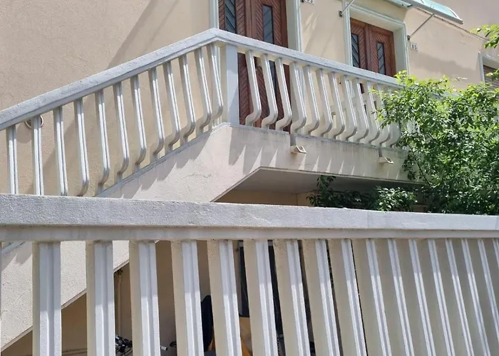 Apartment Fiordaliso 83 *